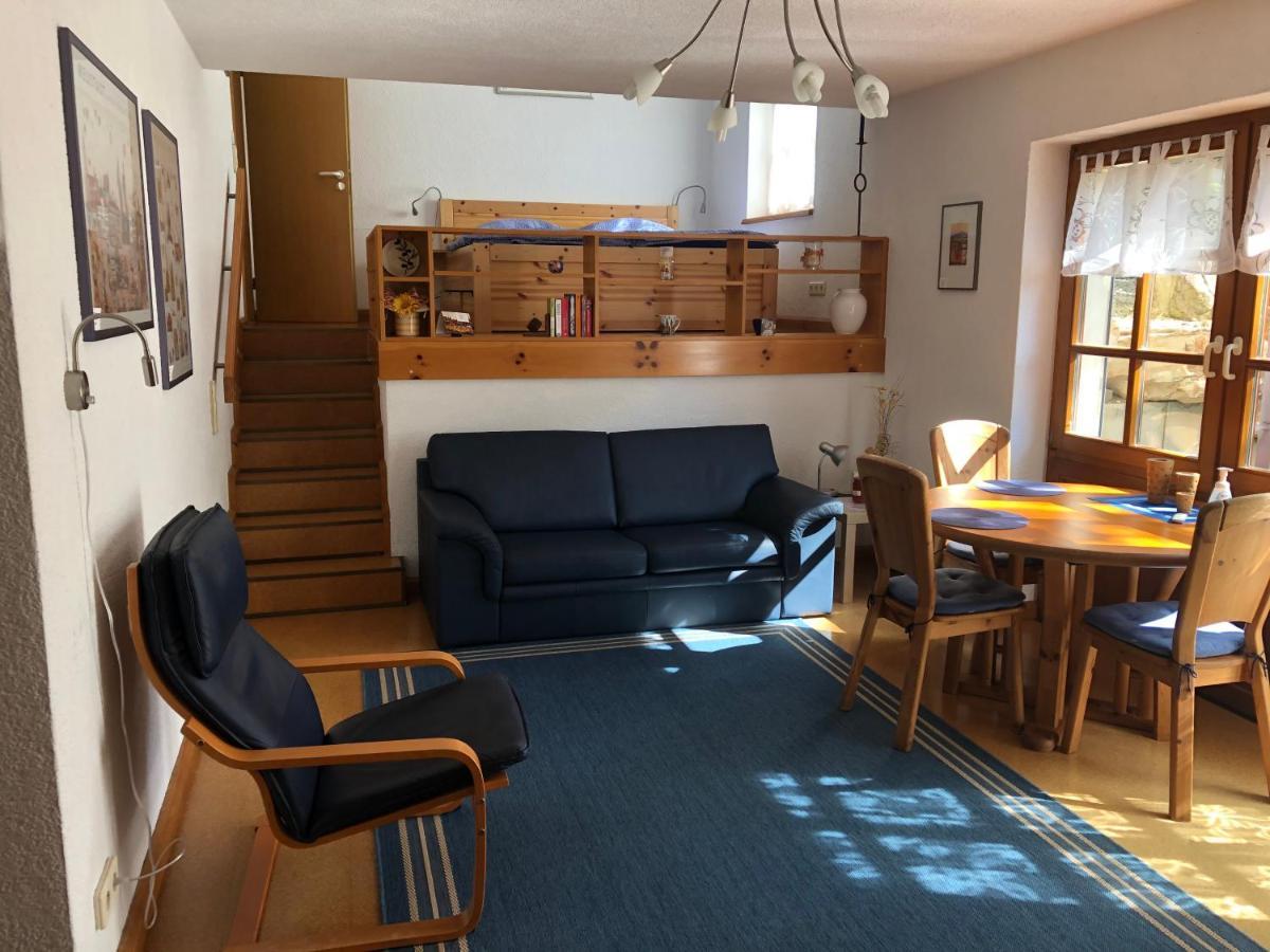 Ferienwohnung-Barrique นอยชตัดท์ อัน แดร์ ไวน์ชตราเซอ ภายนอก รูปภาพ