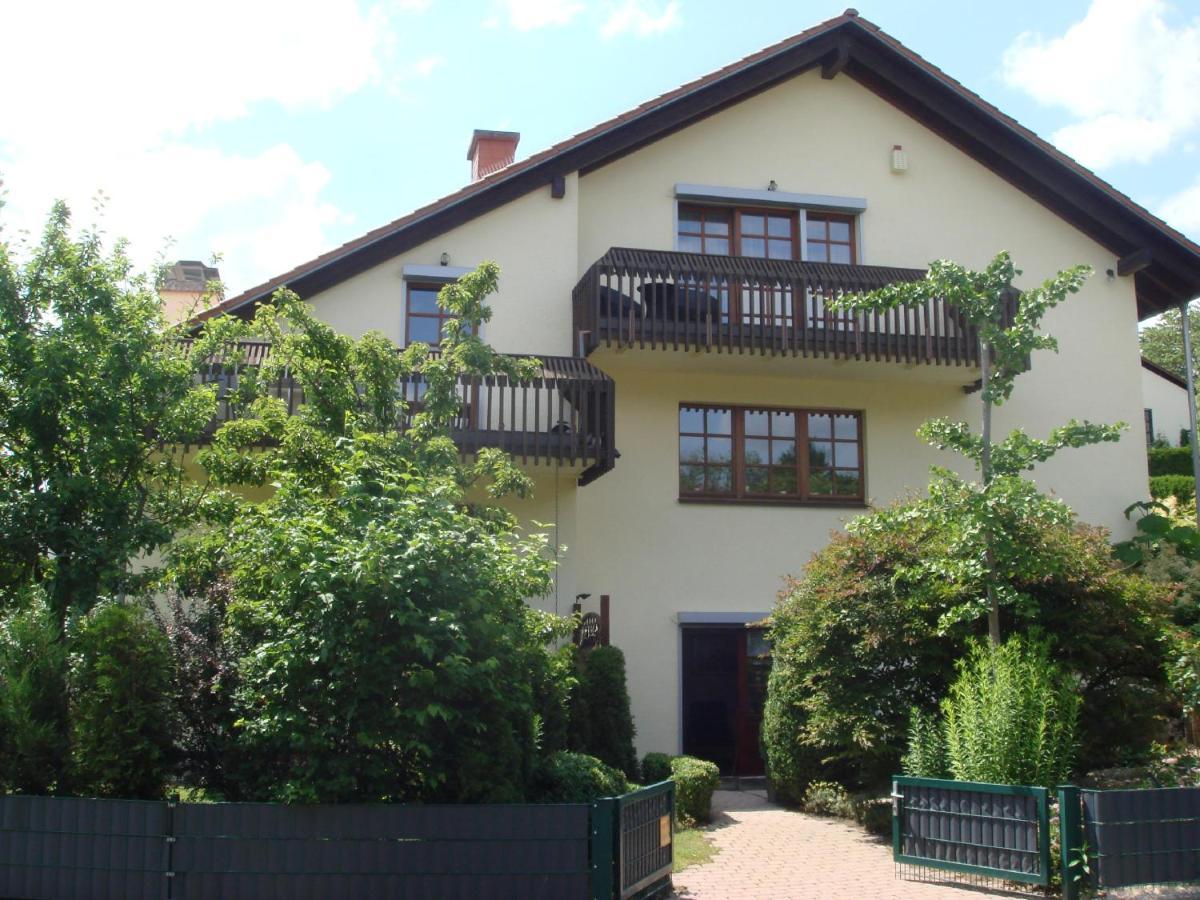 Ferienwohnung-Barrique นอยชตัดท์ อัน แดร์ ไวน์ชตราเซอ ภายนอก รูปภาพ